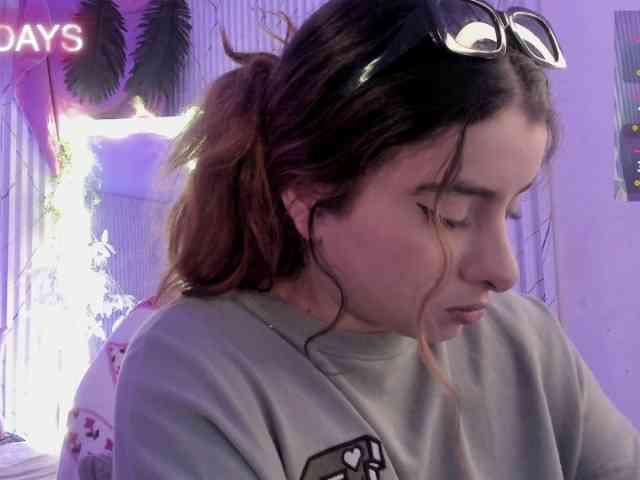 Naomy-tay1