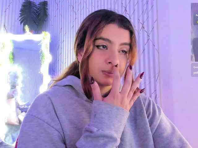 Naomy-tay1 webcam