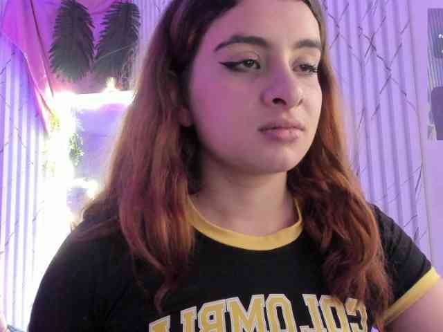 Naomy-tay1 webcam