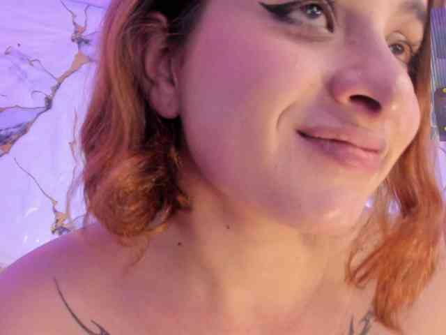 Naomy-tay1 webcam