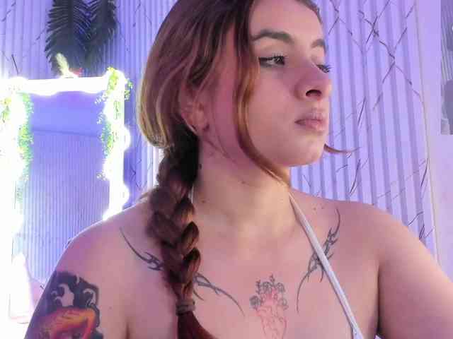 Naomy-tay1 webcam