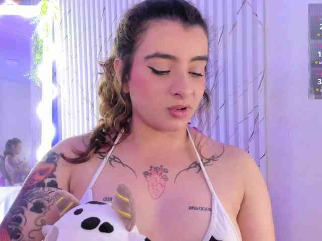 Naomy-tay1