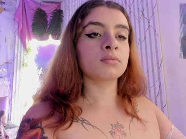 Naomy-tay1 webcam