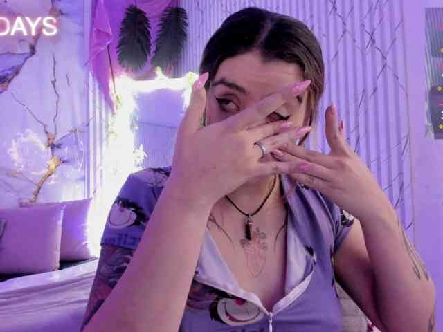 Naomy-tay1