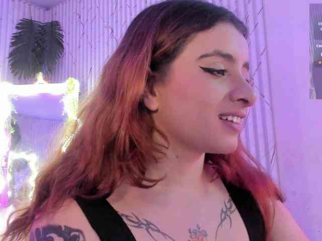 Naomy-tay1 webcam