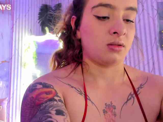 Naomy-tay1 webcam