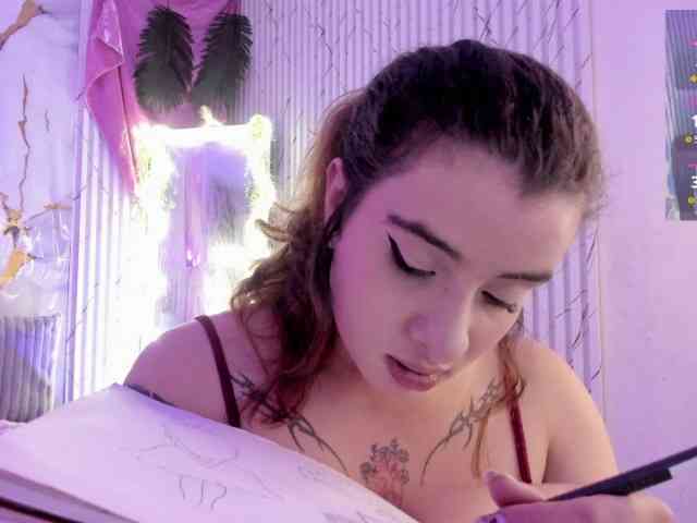 Naomy-tay1 webcam