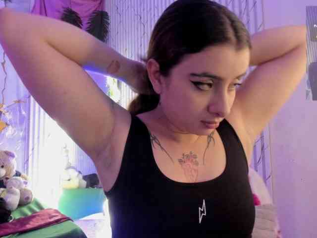 Naomy-tay1 webcam
