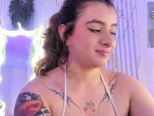 Naomy-tay1