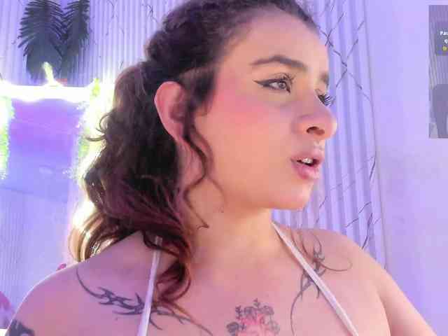 Naomy-tay1