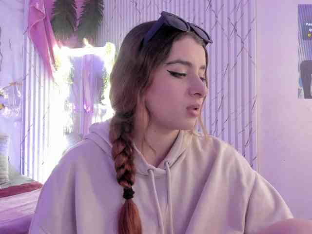 Naomy-tay1 webcam