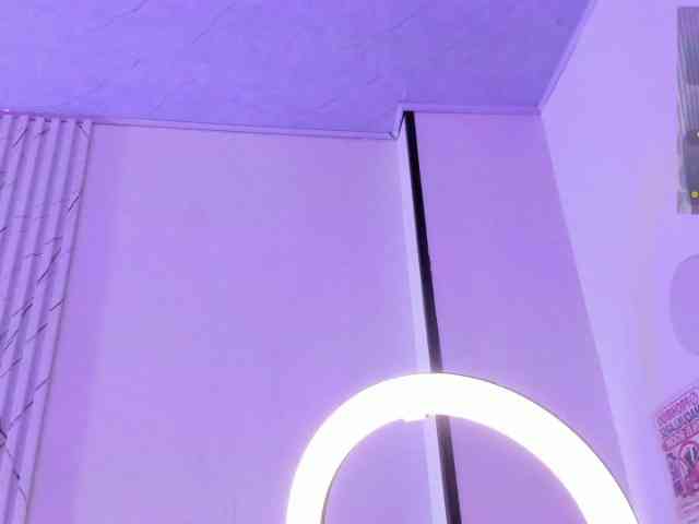 Naomy-tay1 webcam