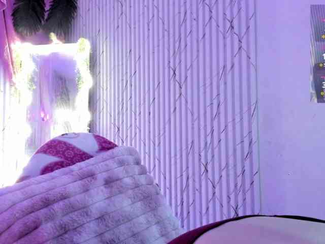 Naomy-tay1 webcam