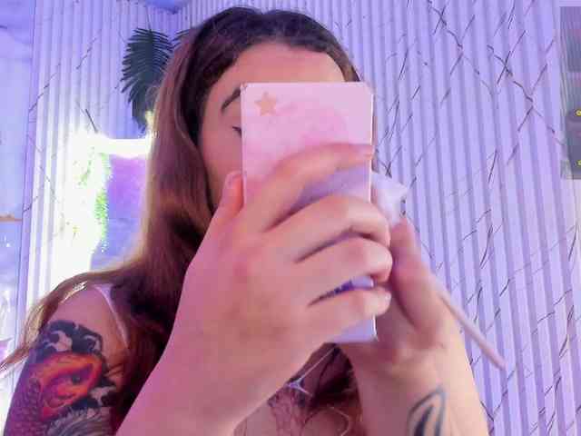 Naomy-tay1