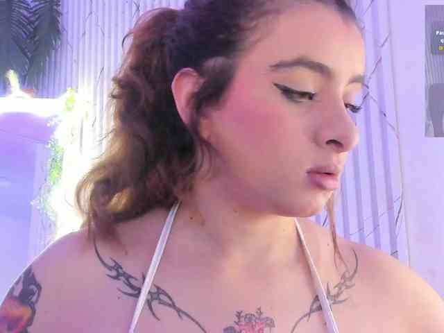 Naomy-tay1 webcam