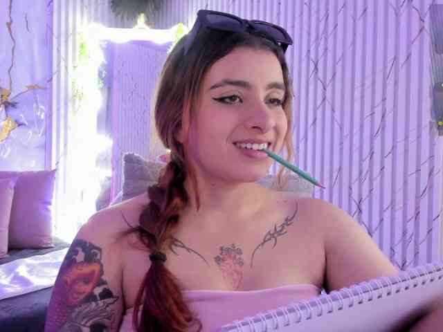Naomy-tay1 webcam