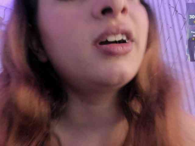 Naomy-tay1 webcam
