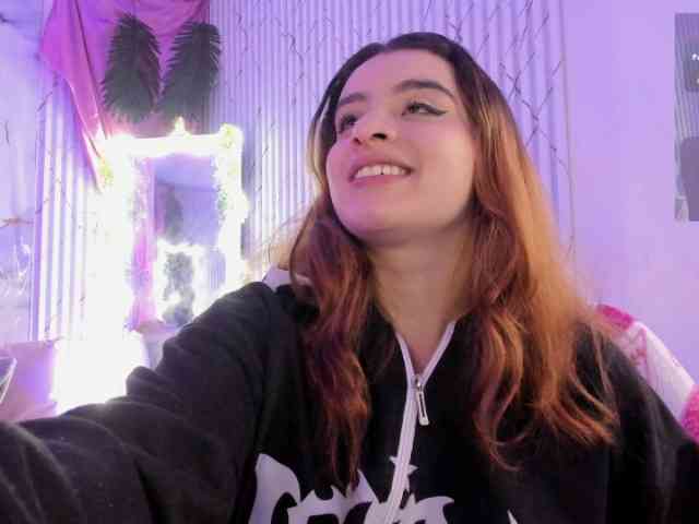 Naomy-tay1 webcam