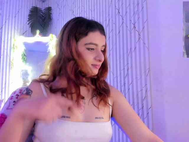 Naomy-tay1 webcam