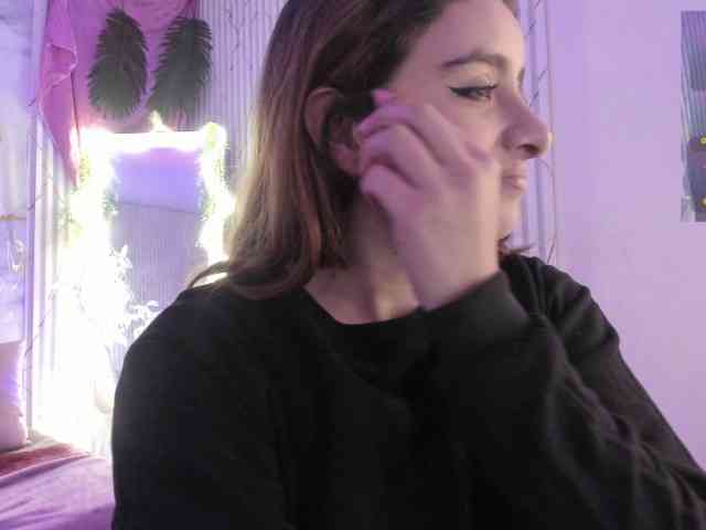 Naomy-tay1 webcam