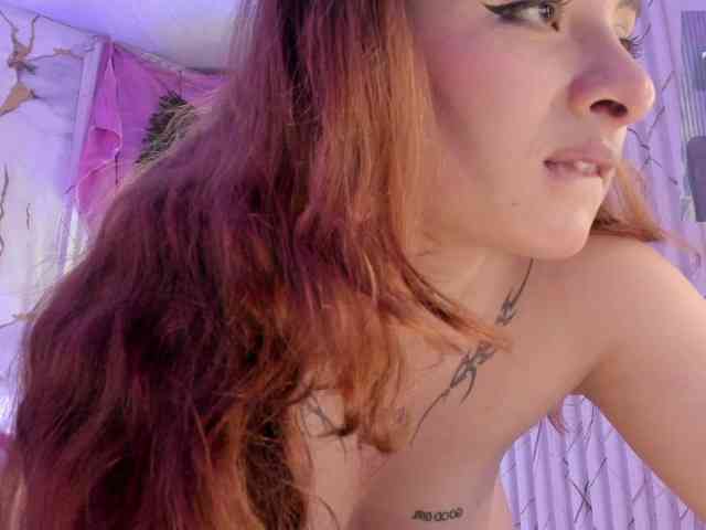 Naomy-tay1 webcam