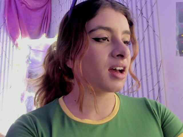 Naomy-tay1 webcam