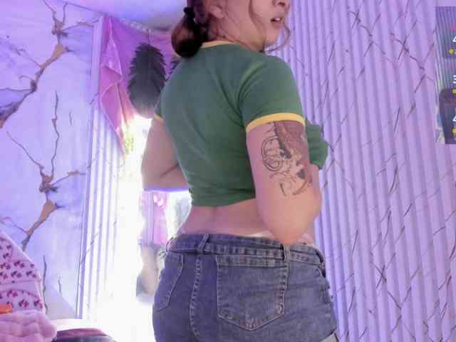 Naomy-tay1 webcam