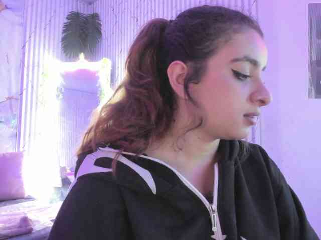 Naomy-tay1 Live Webcam on BongaCams