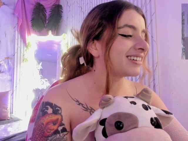 Naomy-tay1 webcam