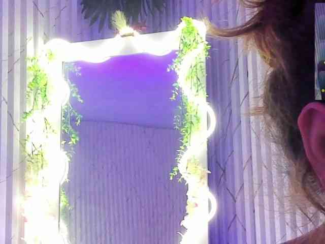 Naomy-tay1 webcam