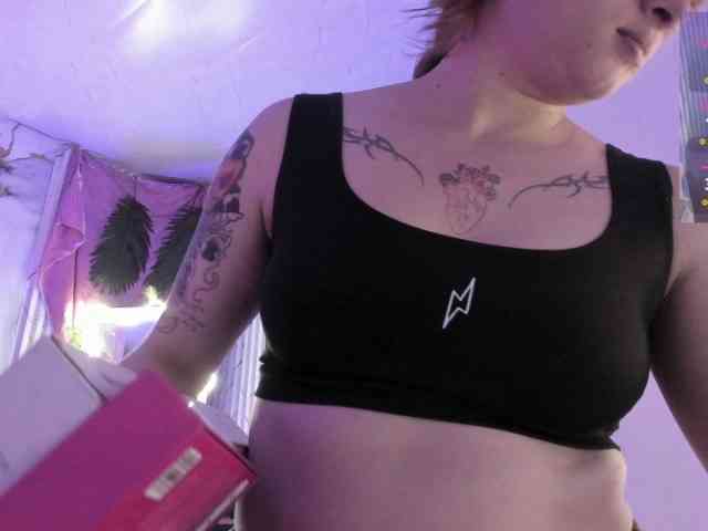 Naomy-tay1 Live Webcam on BongaCams