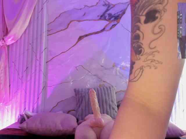 Naomy-tay1 webcam