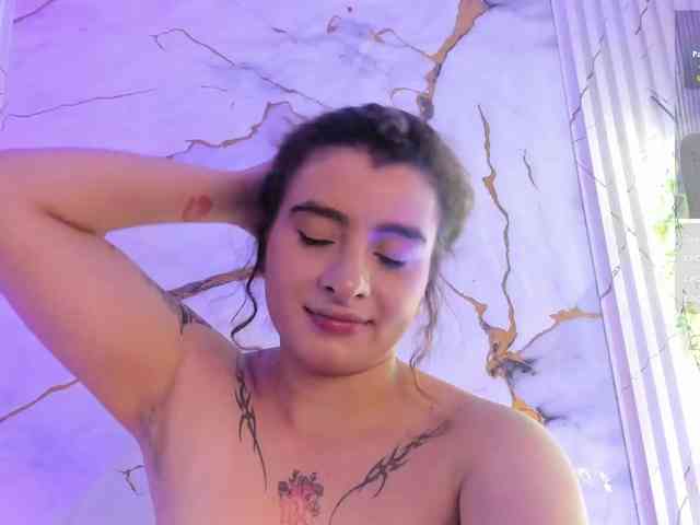 Naomy-tay1 webcam