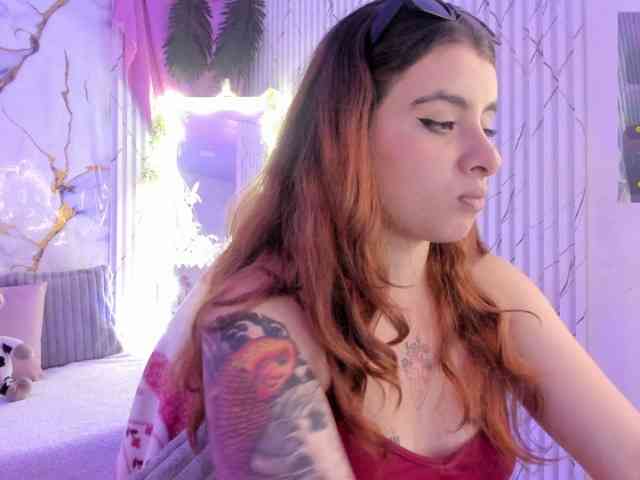 Naomy-tay1 webcam