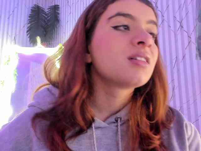 Naomy-tay1 webcam