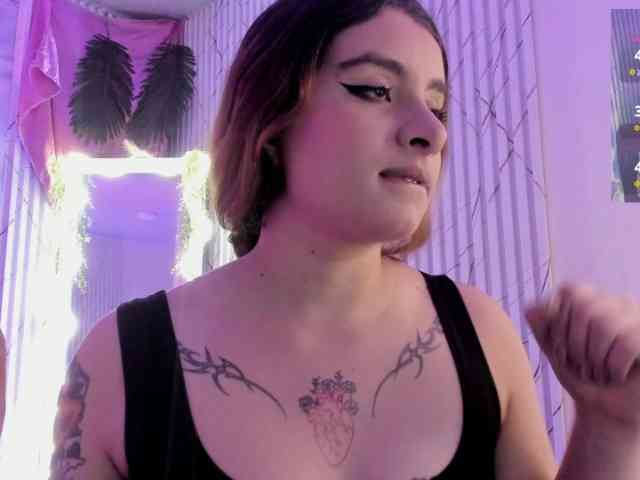 Naomy-tay1 webcam