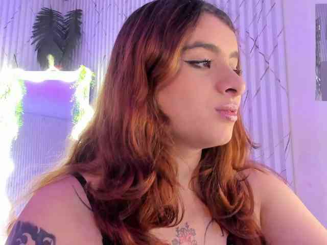 Naomy-tay1 webcam