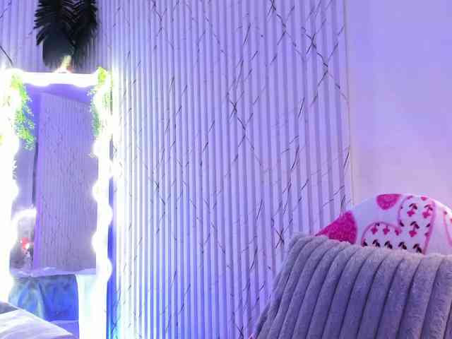 Naomy-tay1 webcam