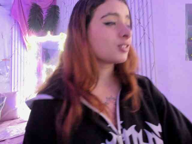 Naomy-tay1 webcam
