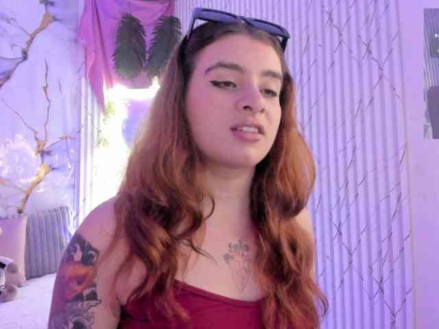 Naomy-tay1 webcam