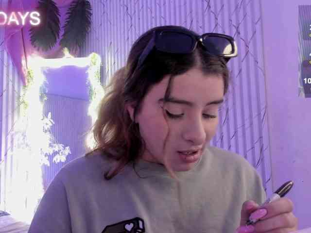 Naomy-tay1