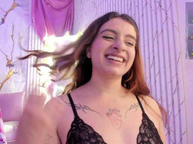Naomy-tay1 webcam