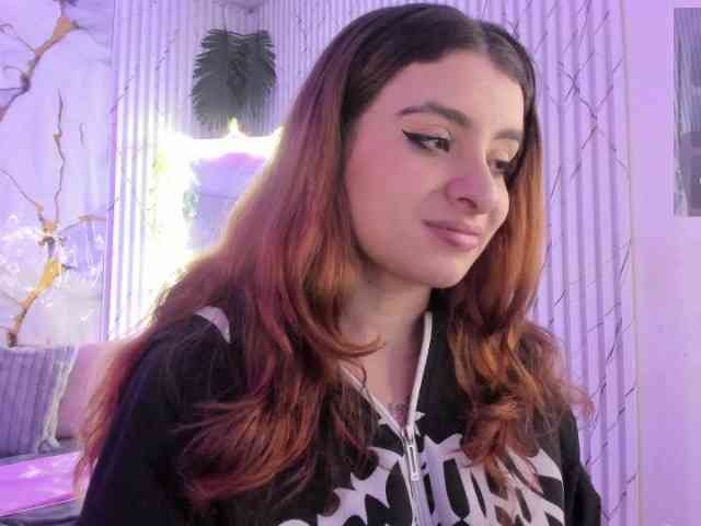 Naomy-tay1 webcam