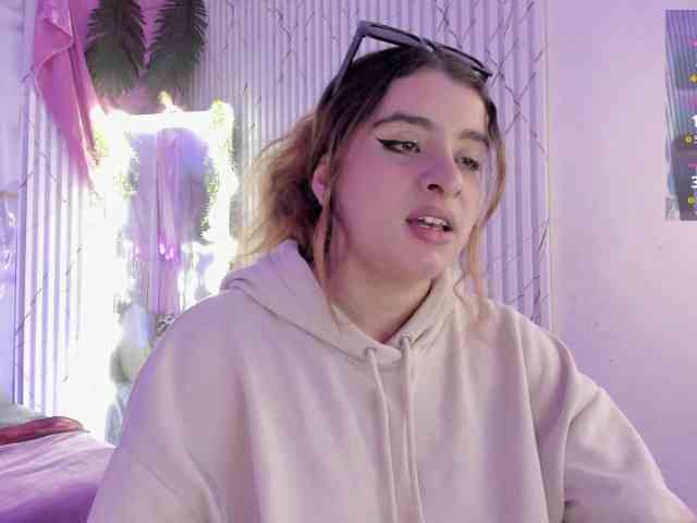Naomy-tay1