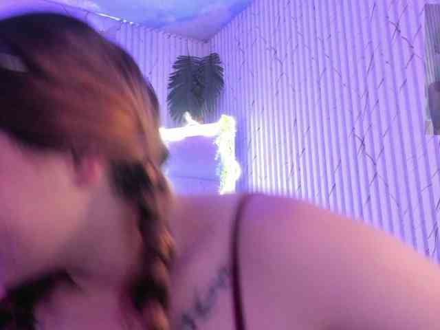 Naomy-tay1 webcam