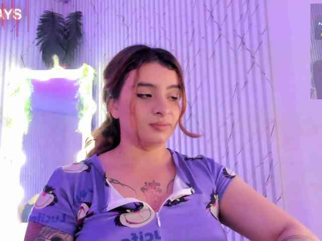 Naomy-tay1 webcam