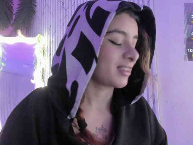 Naomy-tay1
