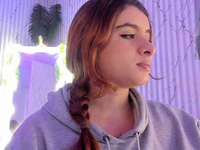Naomy-tay1 webcam
