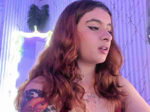 Naomy-tay1 webcam