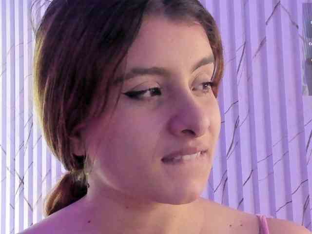 Naomy-tay1 webcam